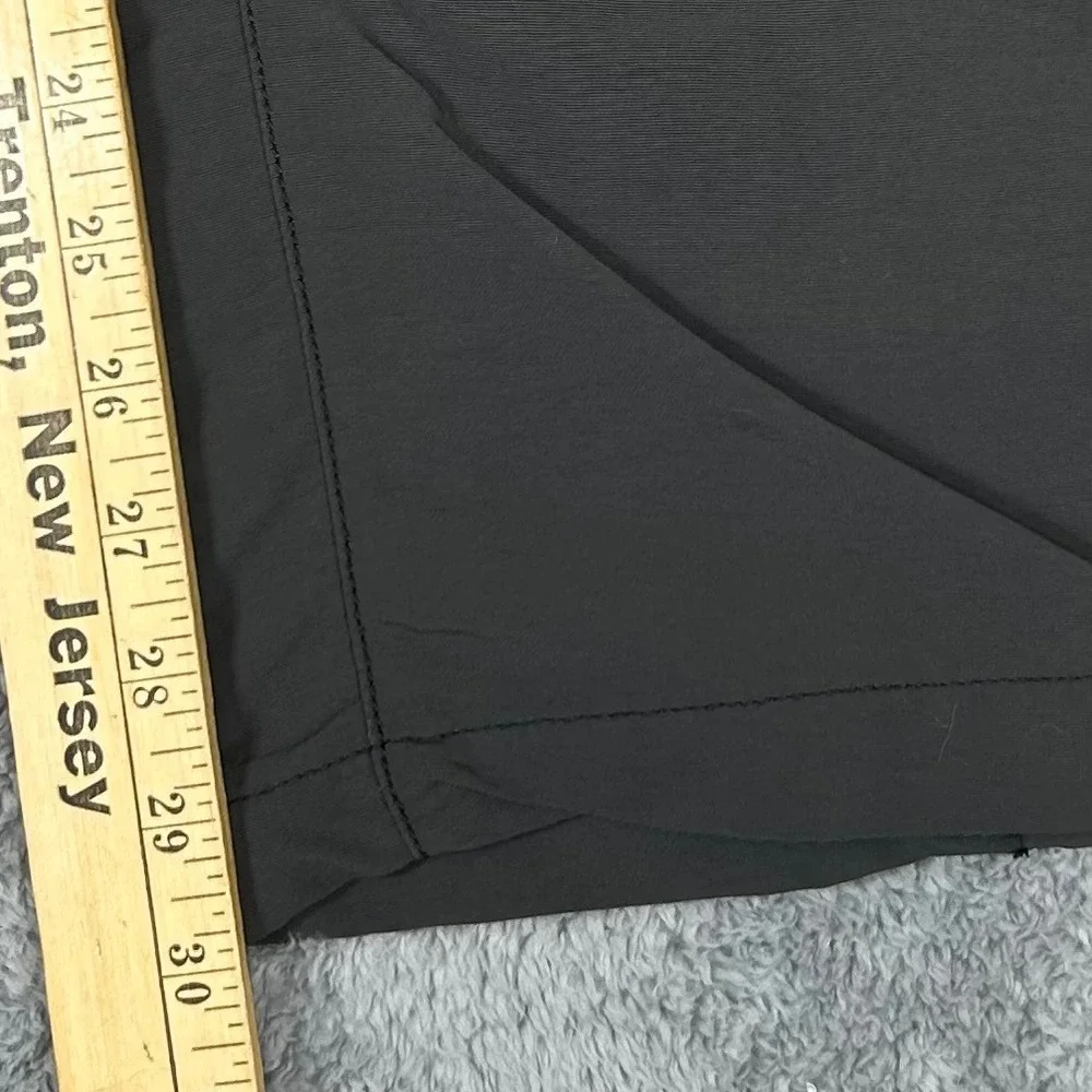 The North Face Mens Grey Nylon Hiking Pants 30x30 Integrated Belt Zip Pockets